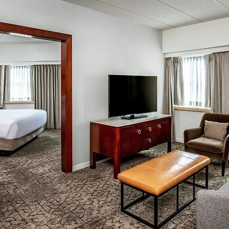 Sheraton Boston Needham Hotel Exterior foto