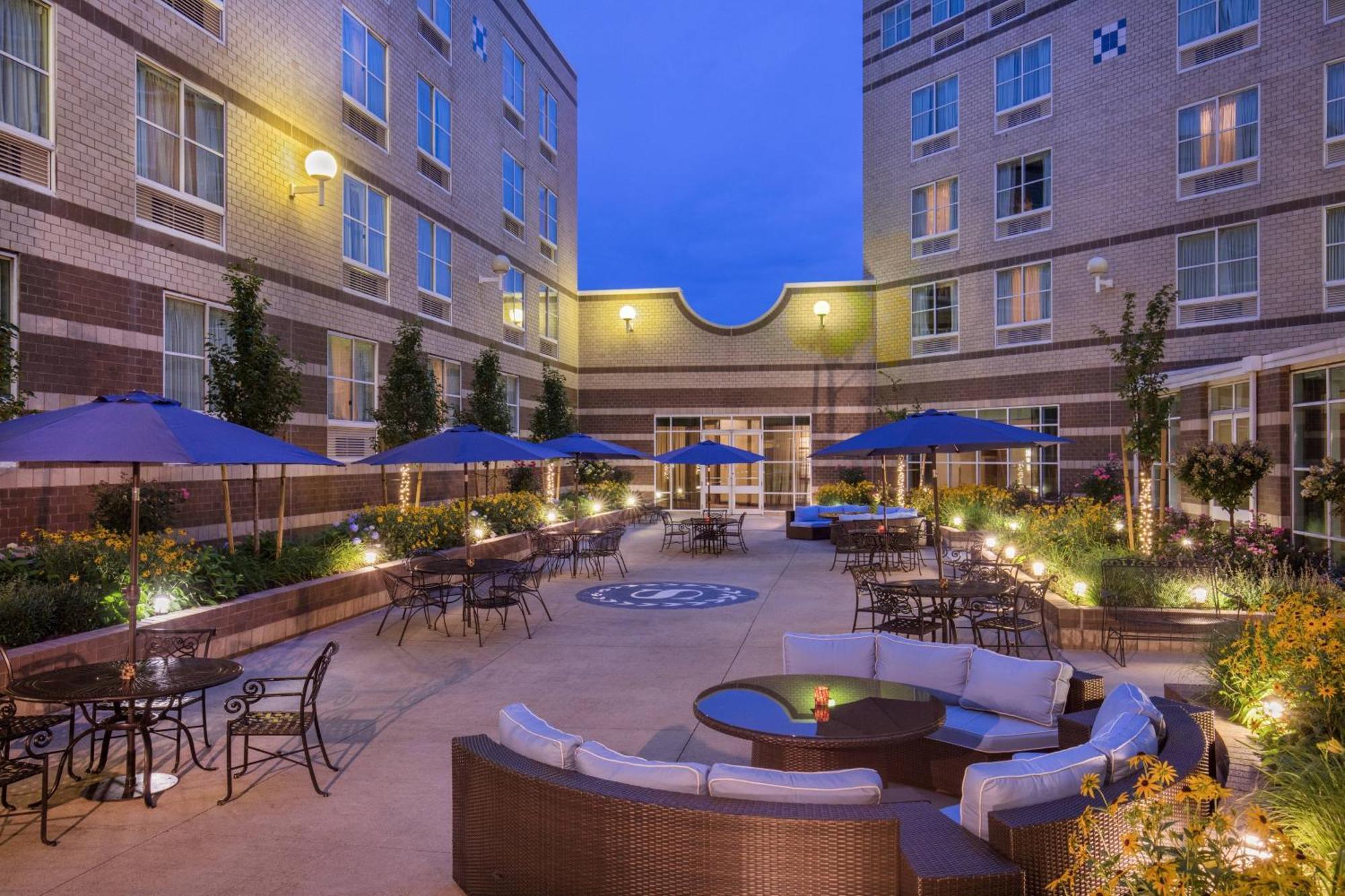 Sheraton Boston Needham Hotel Exterior foto